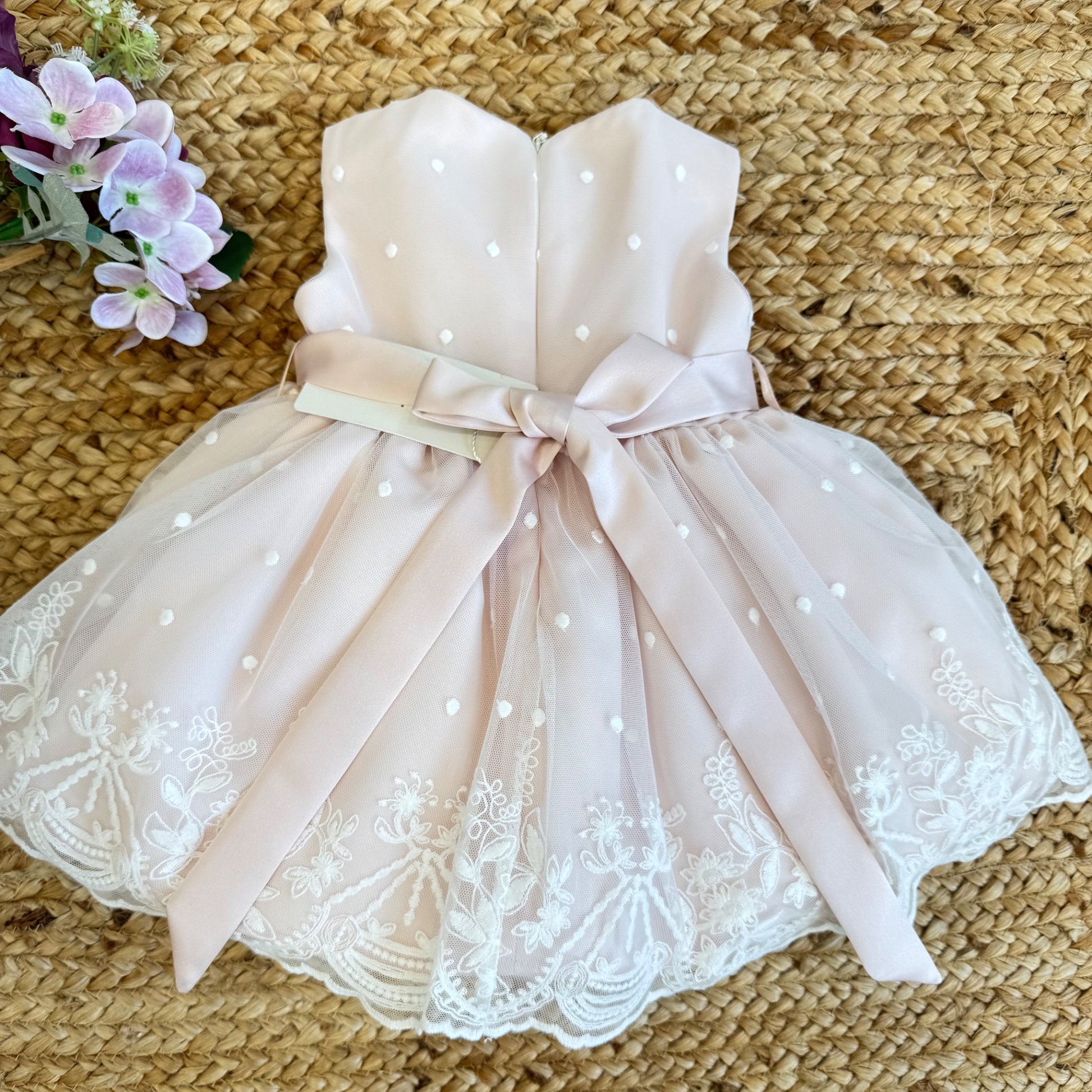 Gonna abito Battesimo bambina con ricami e tulle