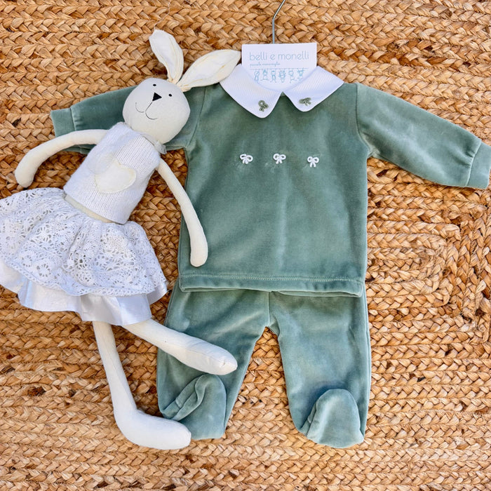 Tutina ciniglia verde salvia neonata con fiocchi ricamati