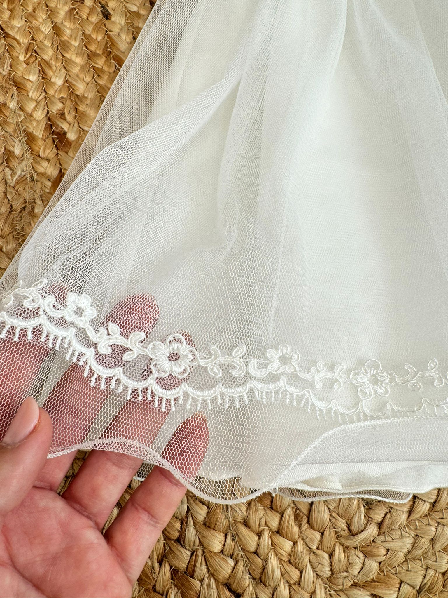 abito battesimo bimba, abito cerimonia bimba, vestito battesimo bimba, abbigliamento cerimonia bambina, vestito tulle bambina, abito elegante bambina, Belli e Monelli.