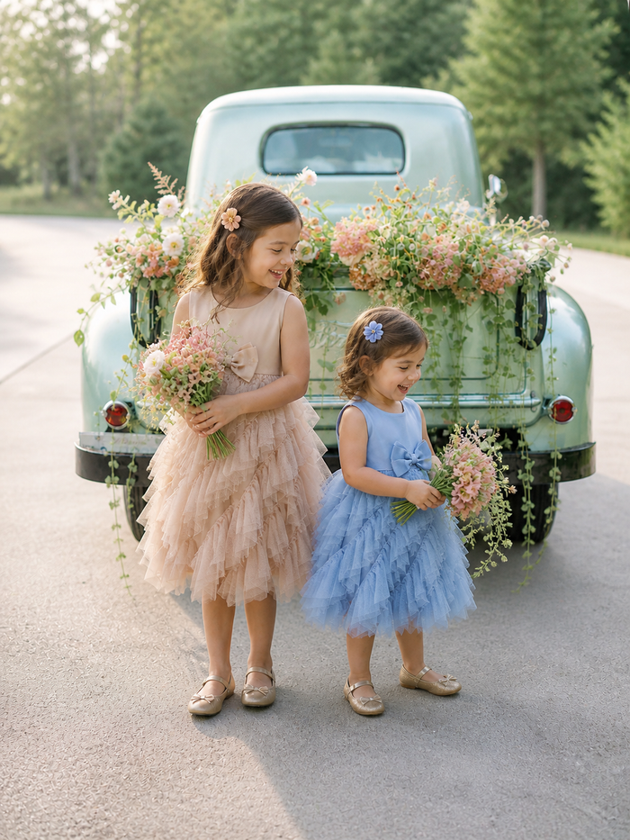 Abito elegante bimba con gonna in tulle e fiocco