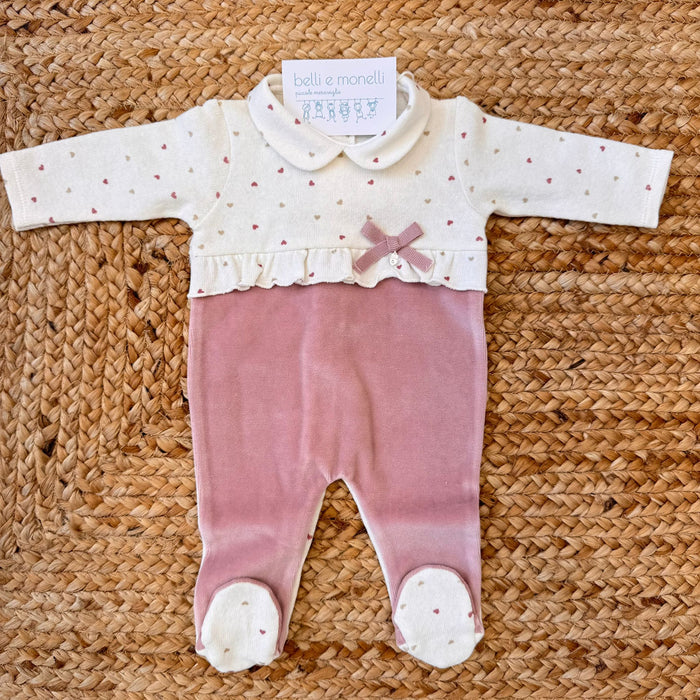 Tutina neonata caldo cotone e ciniglia rosa con cuoricini e fiocco