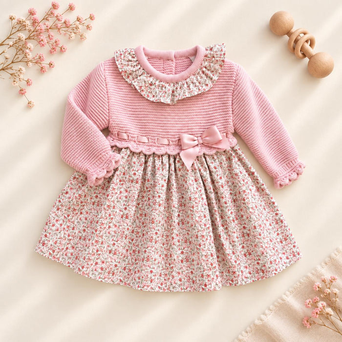 Abito bimba rosa in maglia con gonna floreale, fiocco e colletto arricciato