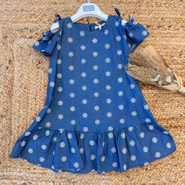 Abito chambray bambina con ricami floreali e spalle scoperte con fiocchetti