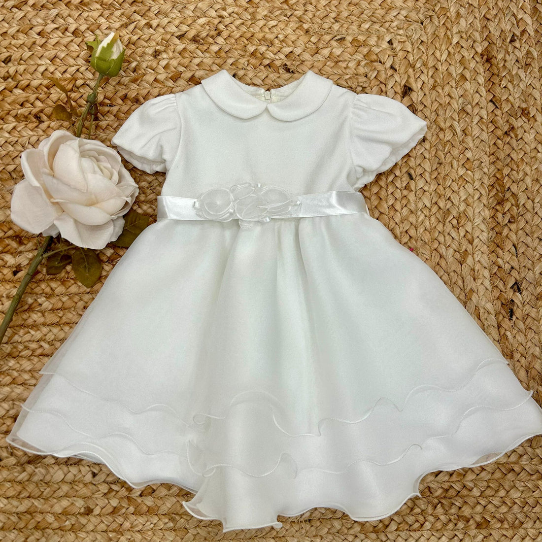 abito elegante bimba panna con cintura floreale in raso