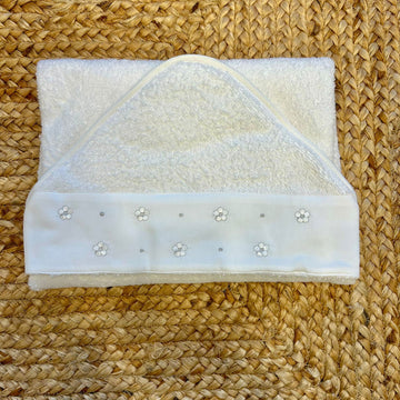 accappatoio neonata in cotone bianco con bordo e margherine ricamate grigio perla