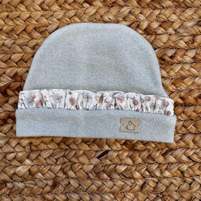 cappello neonata caldo cotone verde salvia con rouche floreale