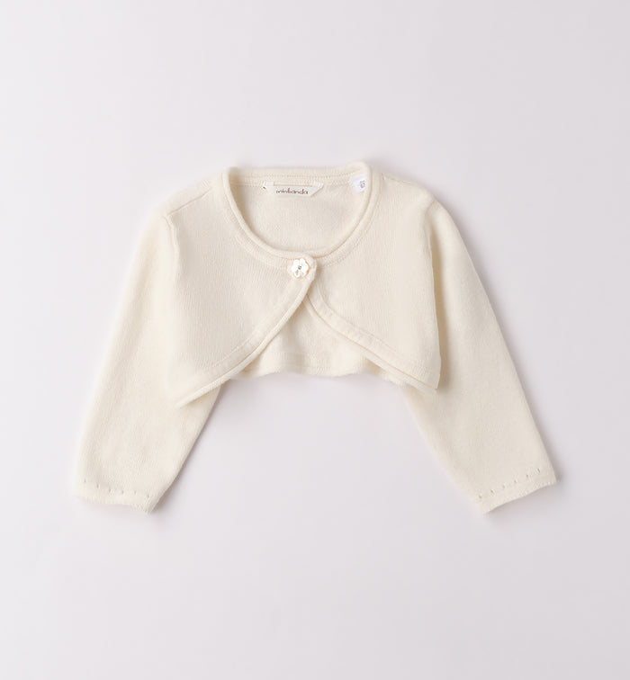 cardigan panna bimba in cotone e lana con bottone fiore vista frontale
