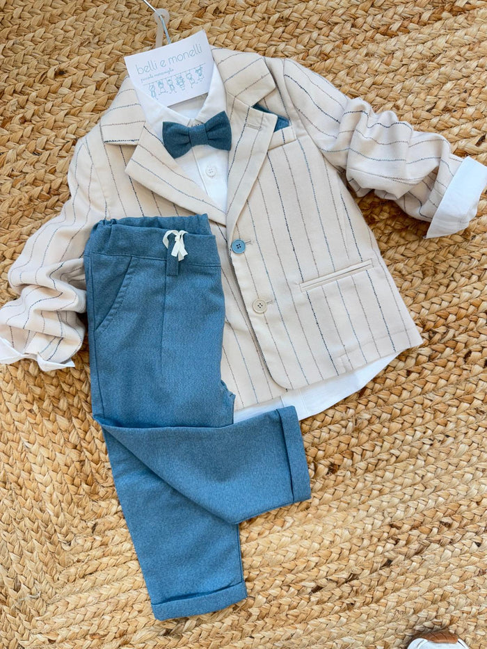 Completo bimbo elegante panna e azzurro con giacca gessata, camicia bianca e pantalone coordinato