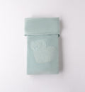 coperta culla verde salvia in ciniglia con cuori ricamati