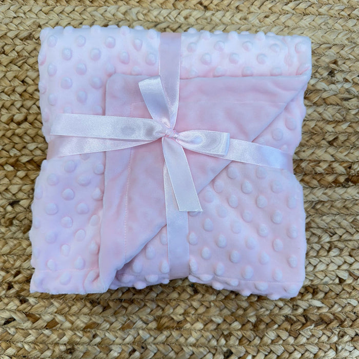 Copertina rosa confetto in ciniglia con fiocco regalo per neonata