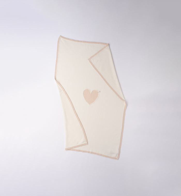copertina neonata cuore beige in cotone e lana