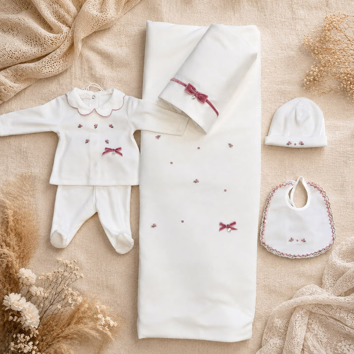 Uscita clinica neonata in ciniglia panna con copertina sfoderabile e fiocchi rosa Made in Italy.