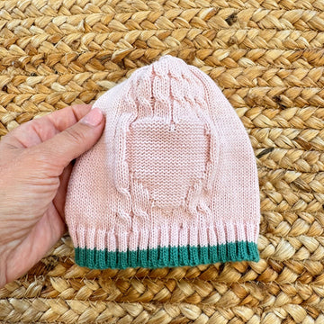 CAPPELLINO ROSA NEONATA IN MAGLIA CON CUORE