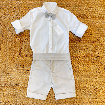 Pantaloncini shantung beige con fascia in vita e risvolto