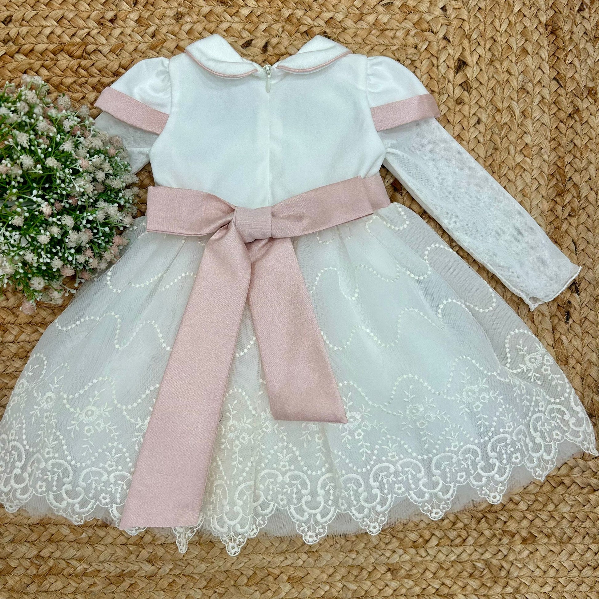 retro abito bimba con grande fiocco rosa cipria