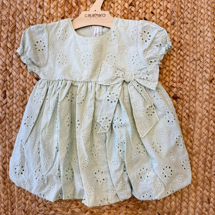 vestito neonata cotone sangallo verde salvia con fiocco calamaro