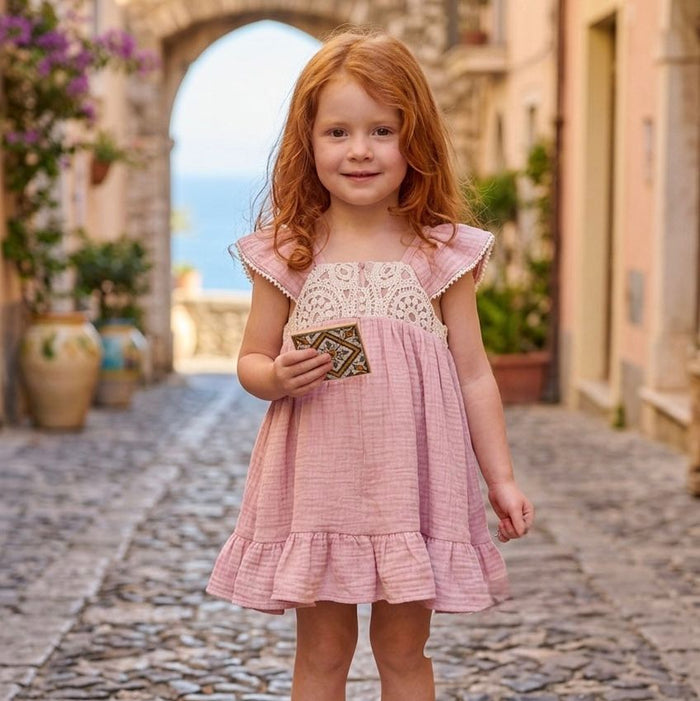 Abito elegante bimba rosa con macramè
