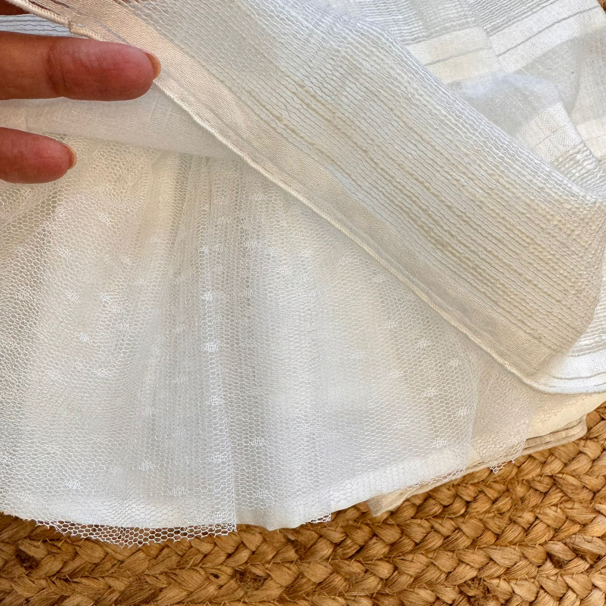 ABITO BATTESIMO BIANCO BAMBINA CON TESSUTO TRAMATO