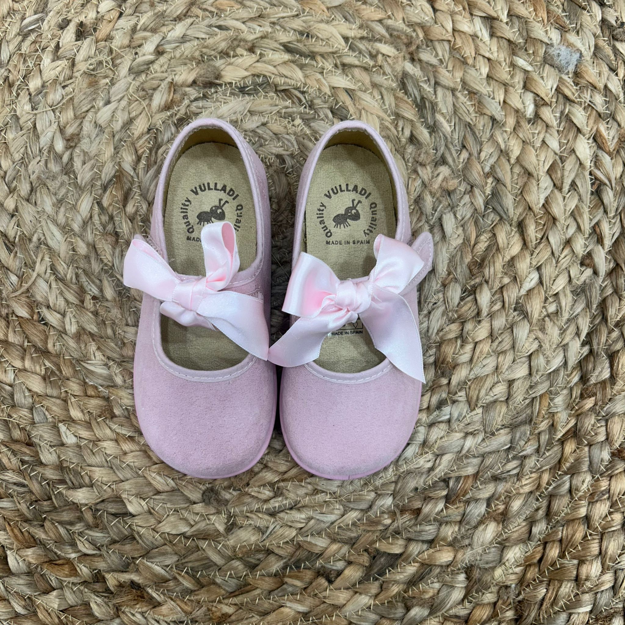 Ballerine in velluto rosa con fiocco in raso