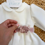 Abito battesimo bimba con cintura rosa e fascia coordinata