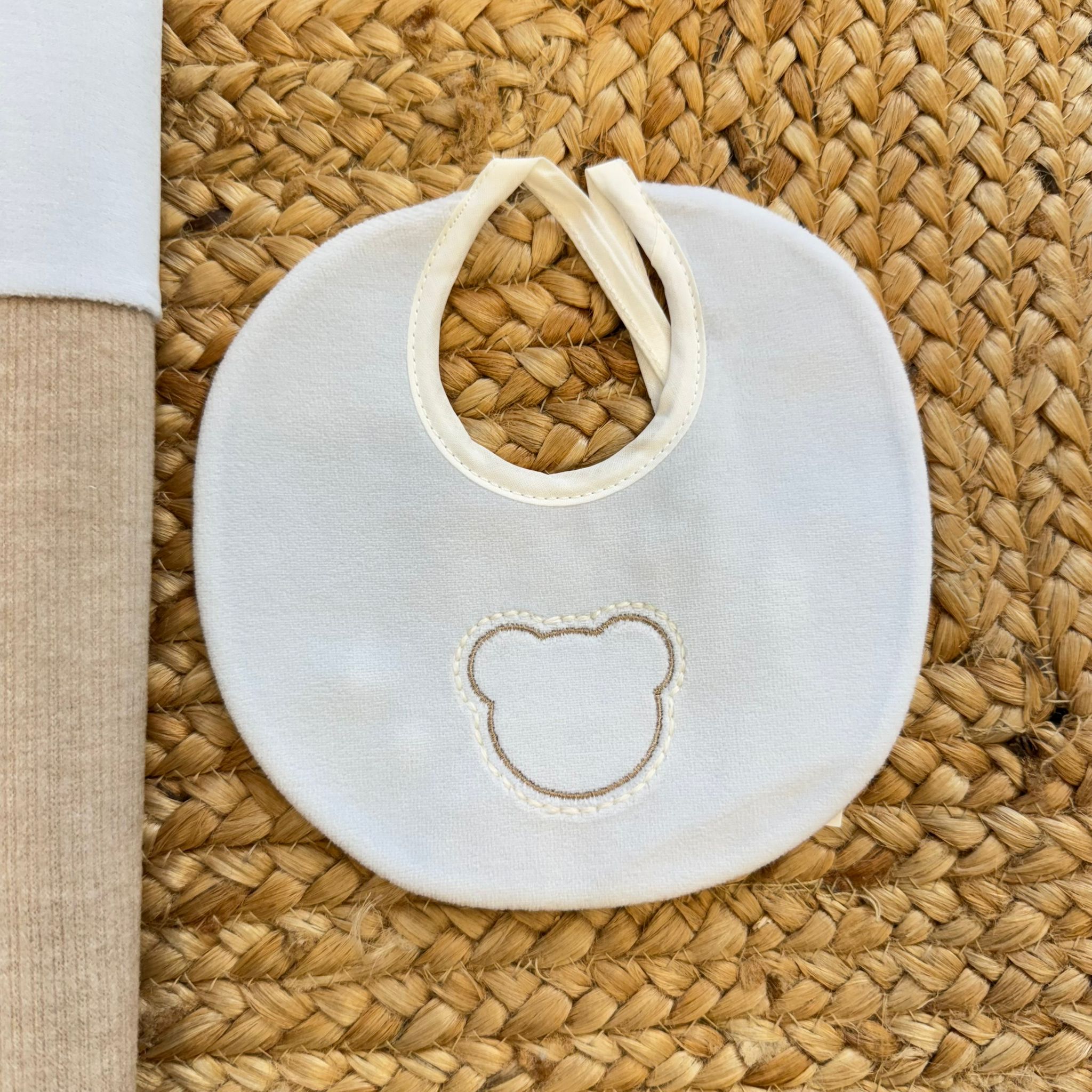 Uscita clinica neonato ciniglia celeste e beige con orsetto