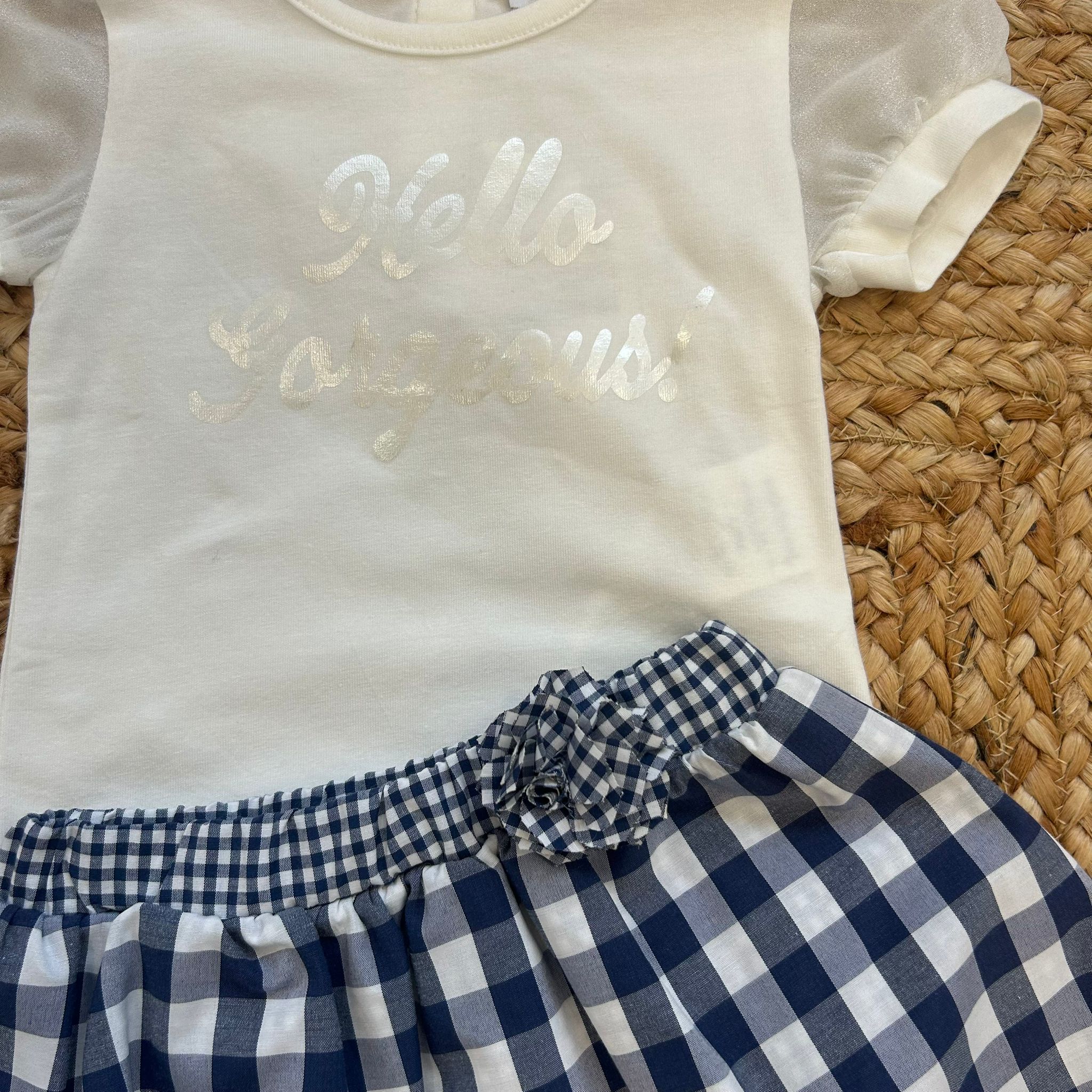 COMPLETO "HELLO GORGEOUS" CON GONNA VICHY