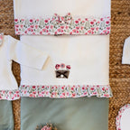 Uscita clinica neonata in caldo cotone con coperta sacco e fiori rosa