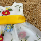 ABITO FIORI RICAMATI CON FIOCCO GIALLO