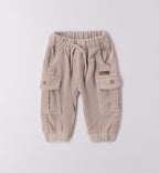 Completo casual chic bimbo maglia navy e pantaloni beige