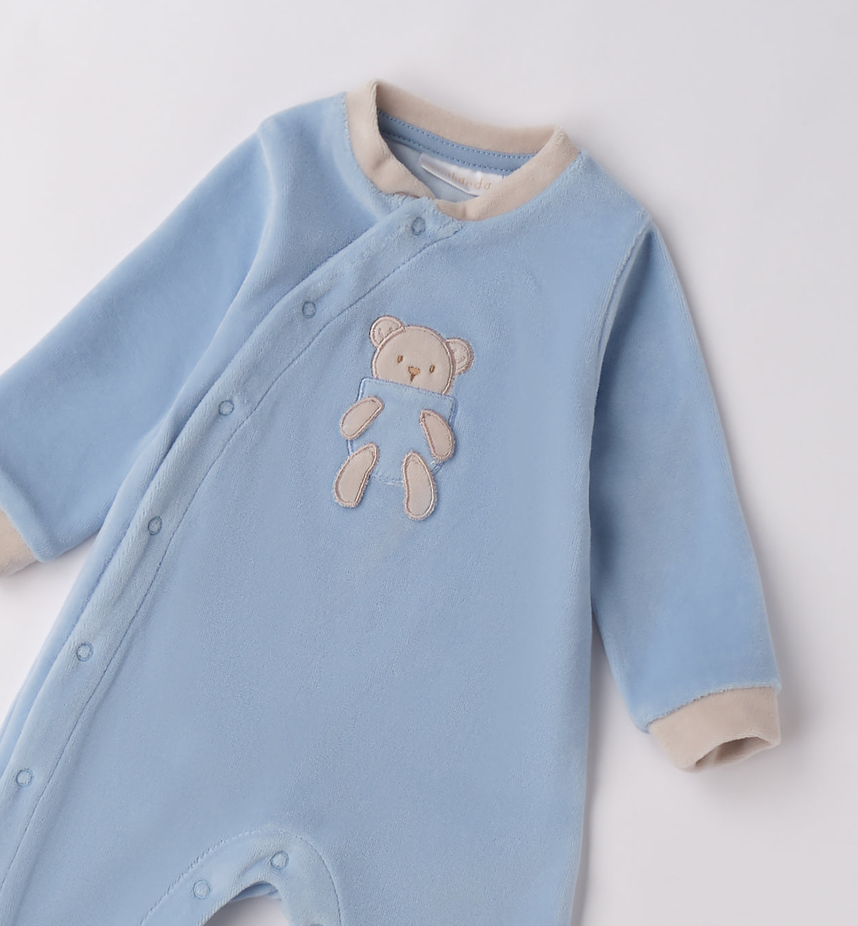 Tutina neonato ciniglia celeste con orsetto applicato