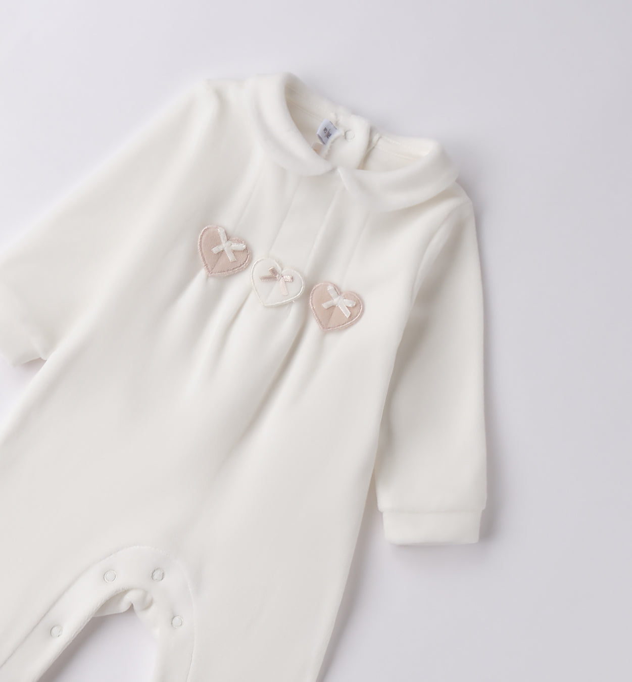 Tutina neonata caldo cotone bianco latte con cuori tortora