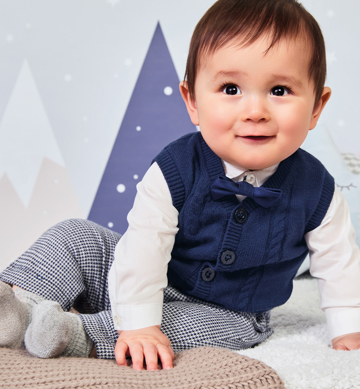 Completo elegante bambino gilet blu e camicia bianca