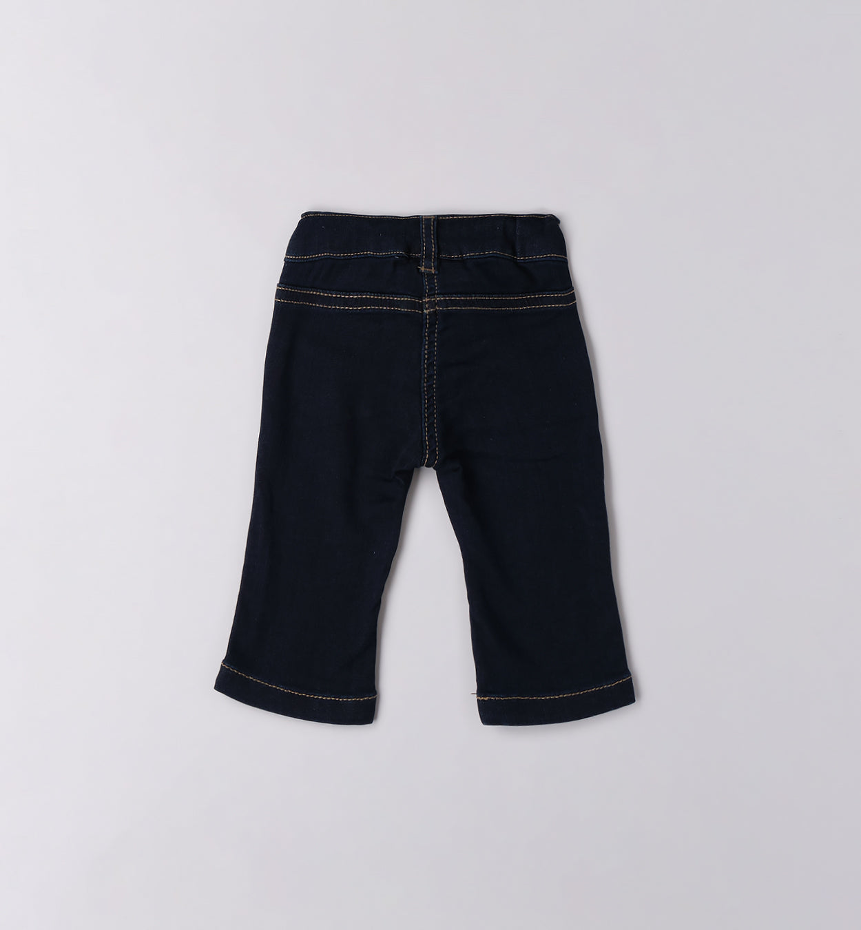 Completo bimba fucsia con t-shirt e jeans