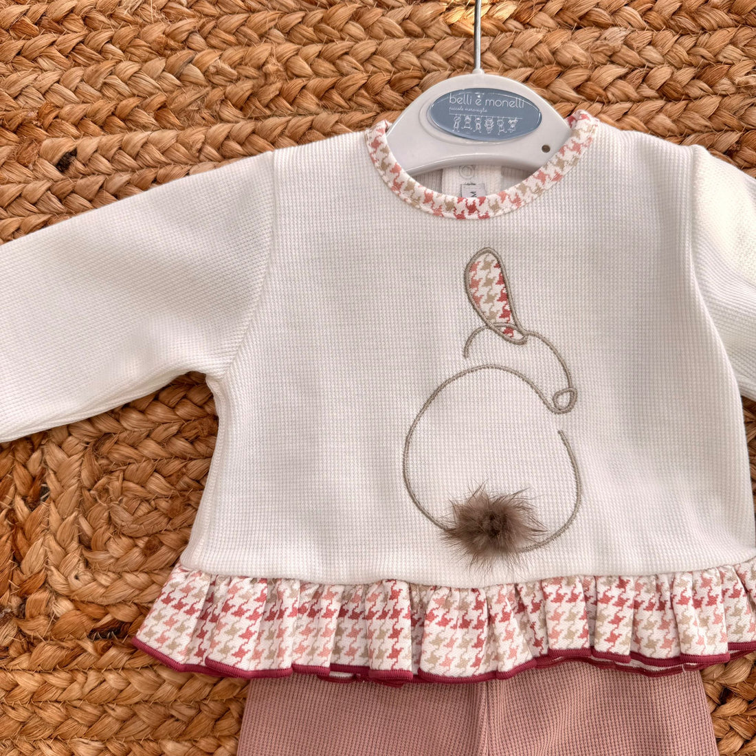 Completo invernale neonata con maglia coniglietto panna e pantalone rosa caldo


