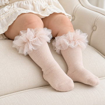 Calzettoni neonata rosa cipria con volant in tulle