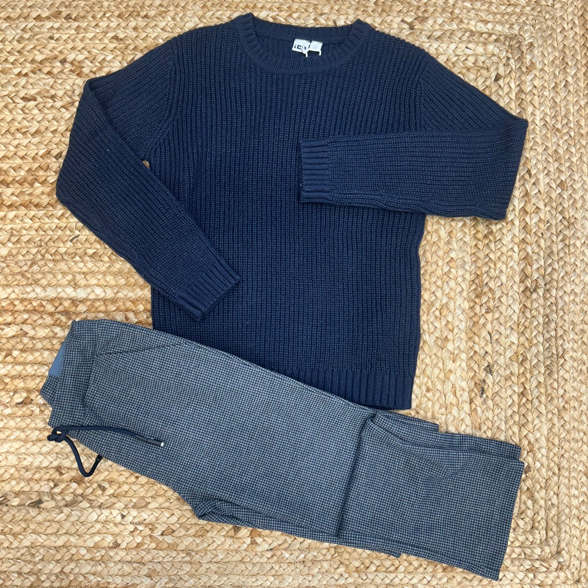 Maglione bimbo blu con pantalone microfantasia