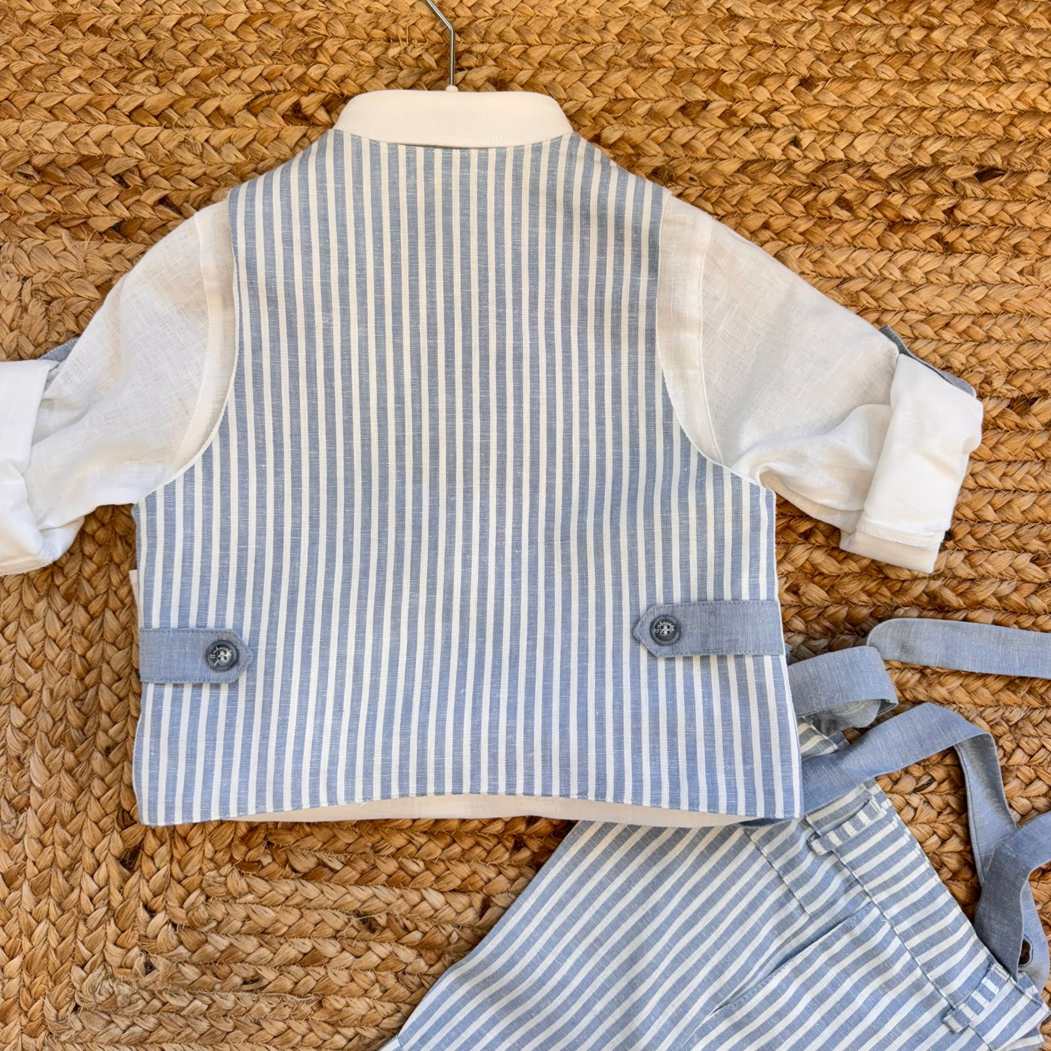 COMPLETO AZZURRO POLVERE CON BRETELLE