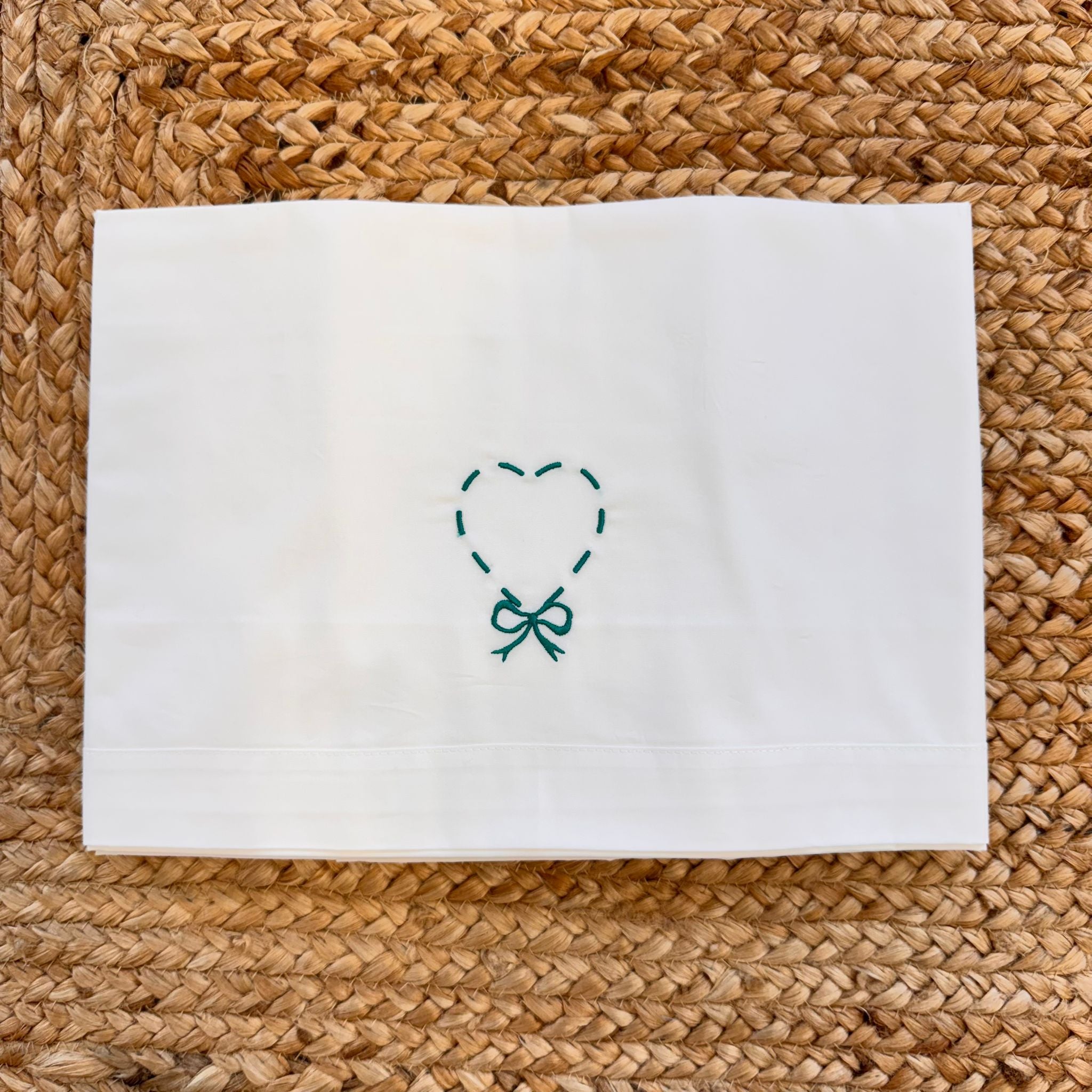 LENZUOLO CULLA 100% COTONE CON CUORE RICAMATO/NUOVA COLLEZIONE