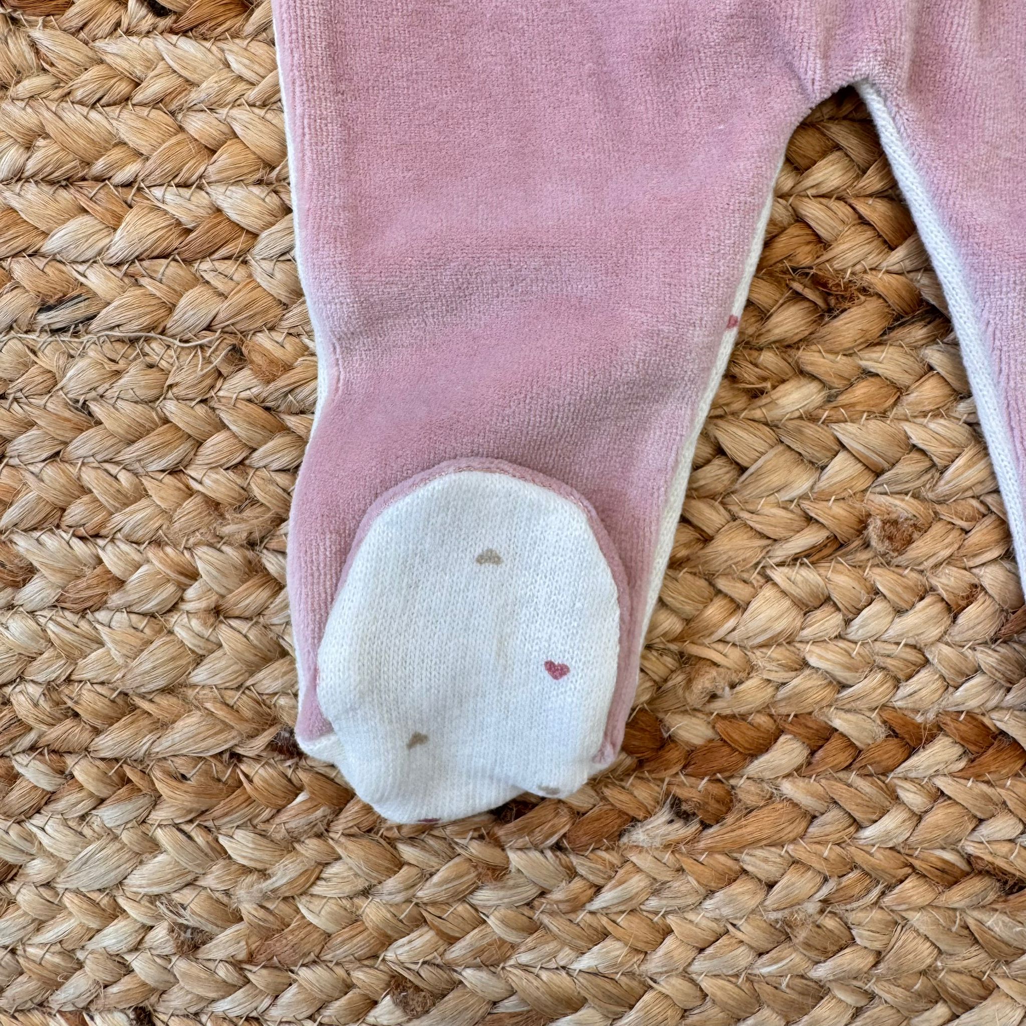 Tutina neonata caldo cotone e ciniglia con cuoricini rosa