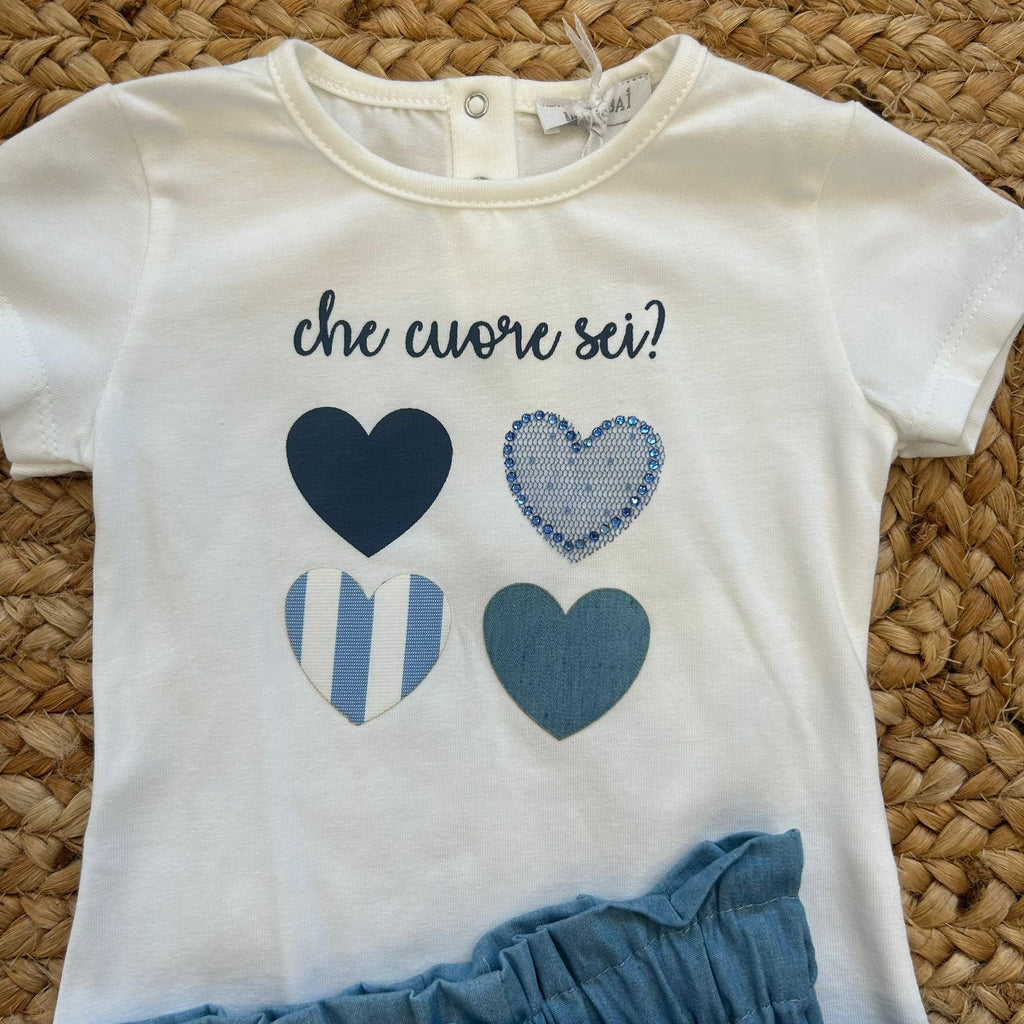 COMPLETO "CHE CUORE SEI?" CON SHORTS DENIM