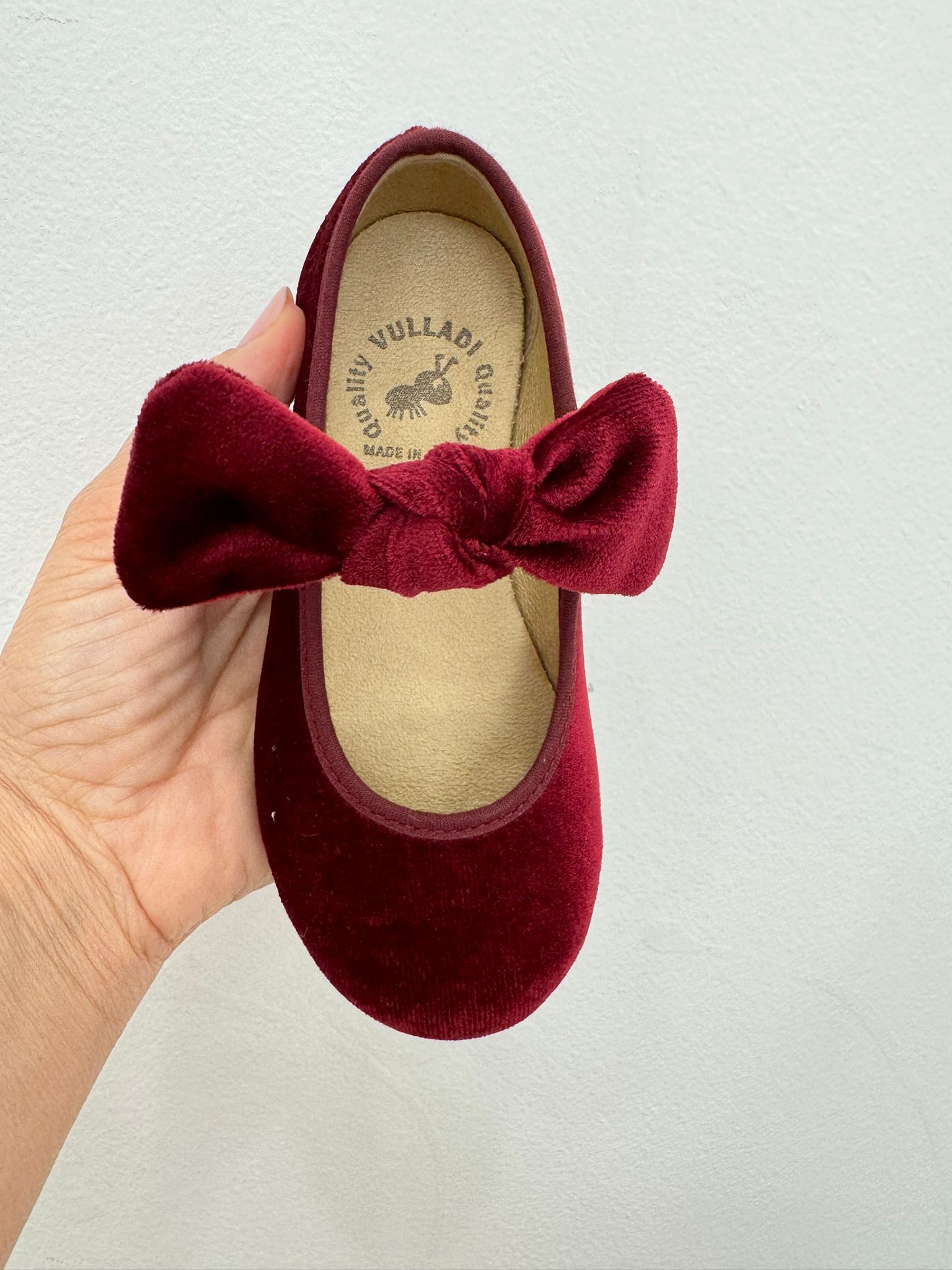 Ballerine in velluto bordeaux con fiocco