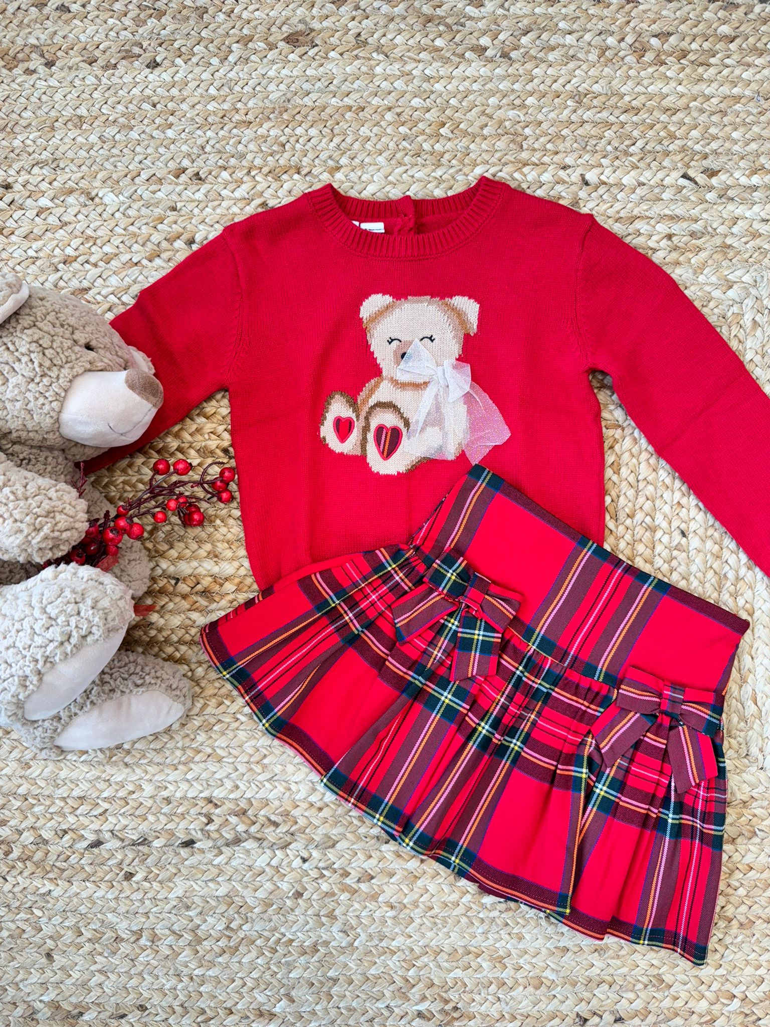 Completo Bambina con Maglioncino Orsetto e Gonna Tartan