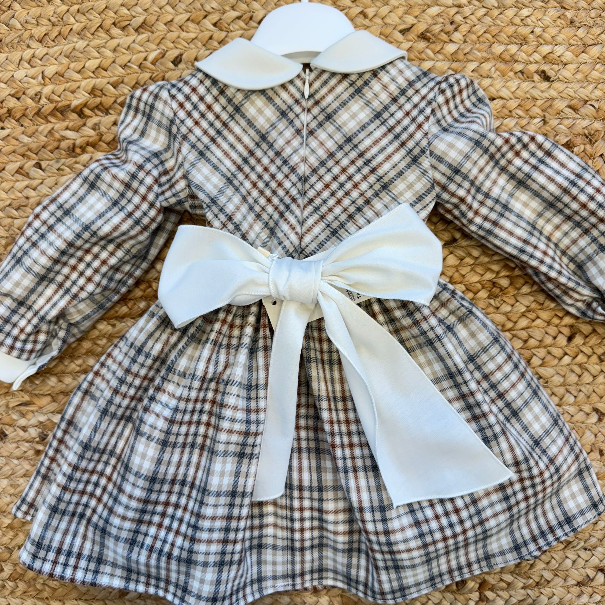 Abitino scozzese panna e beige con fiocco in vita