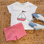 COSTUMINO BAMBINO RIGHE ROSSE CON T-SHIRT BARCA A VELA