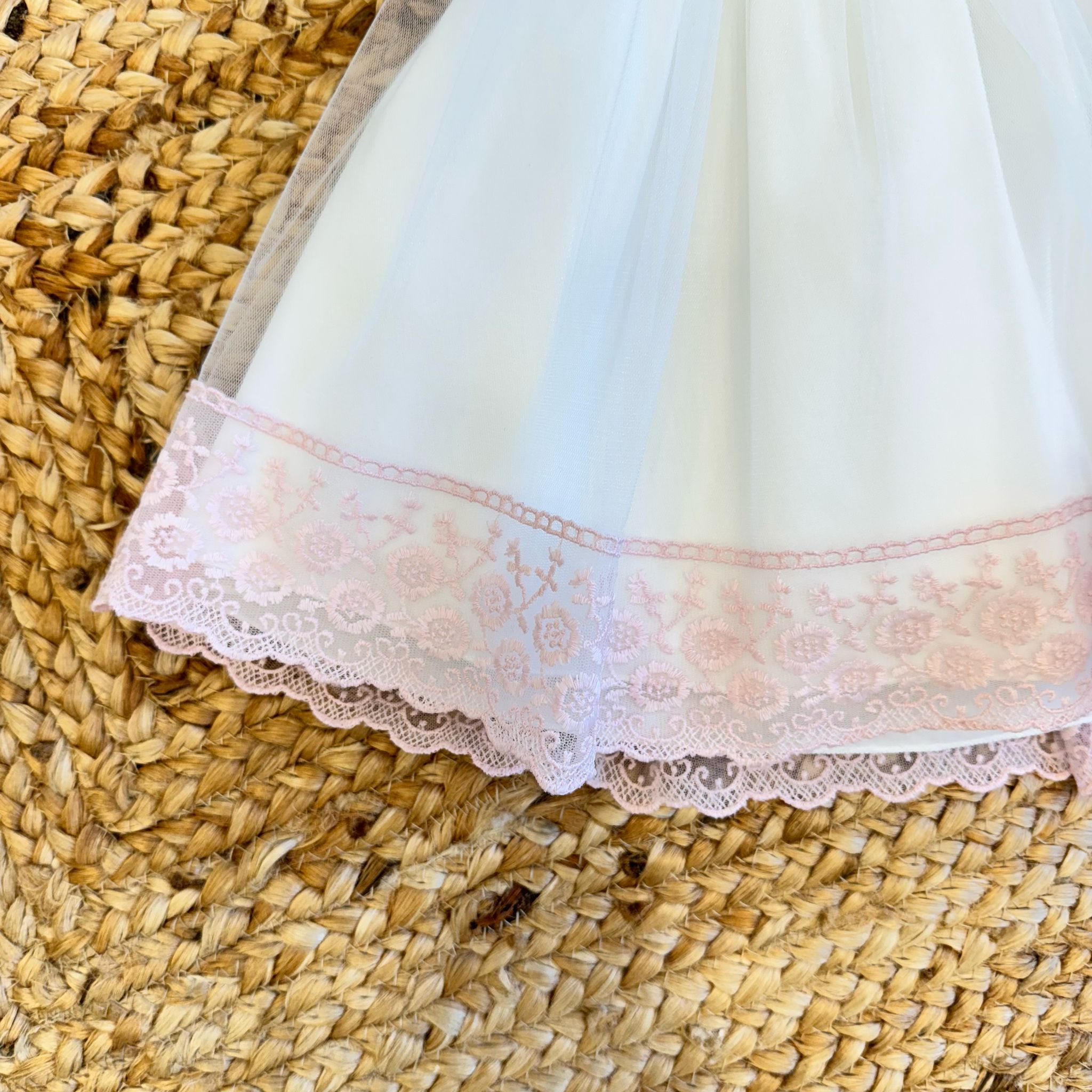 Abito da cerimonia bianco con fiore in tulle - Minibanda