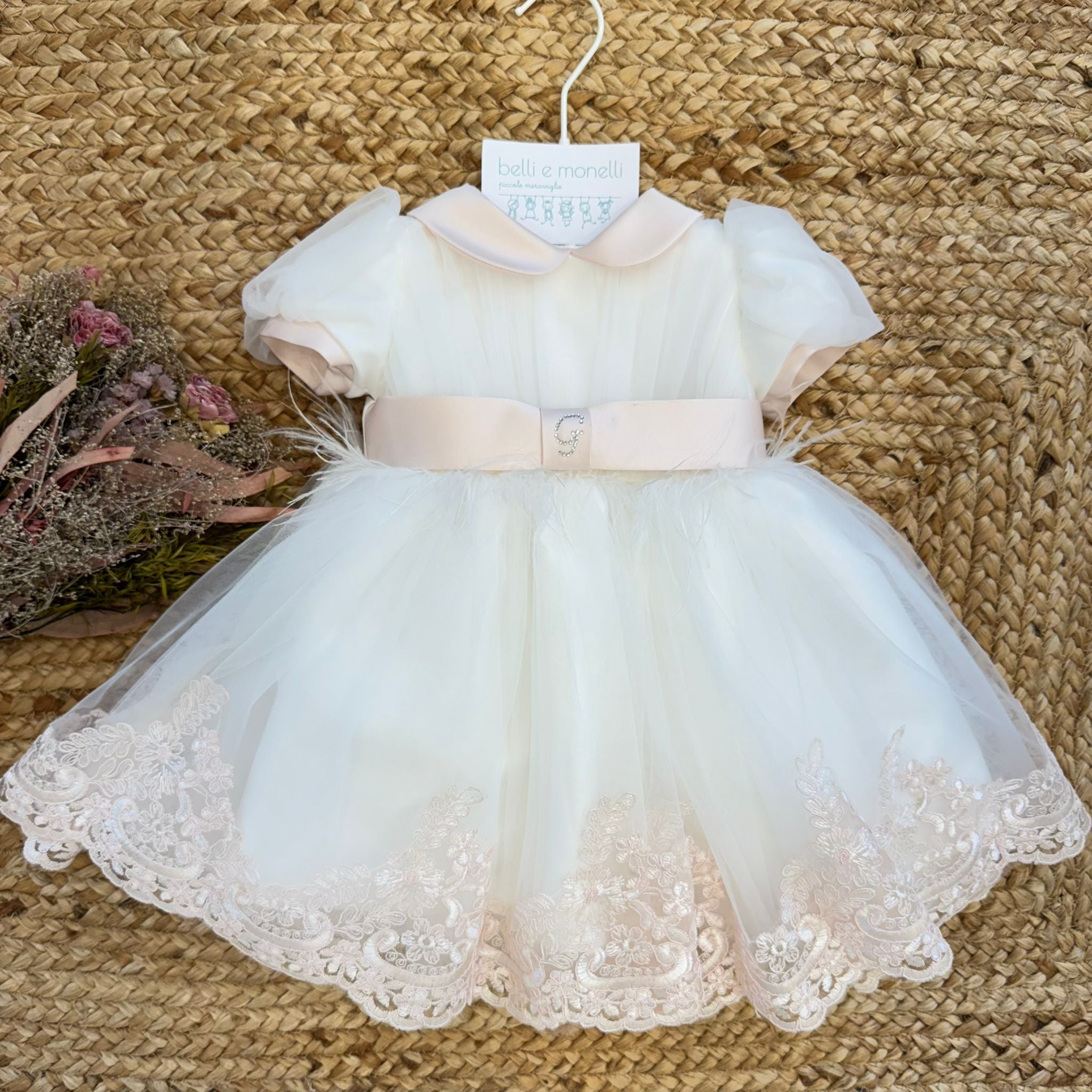 Abito battesimo bimba in tulle e pizzo con cintura rosa cipria