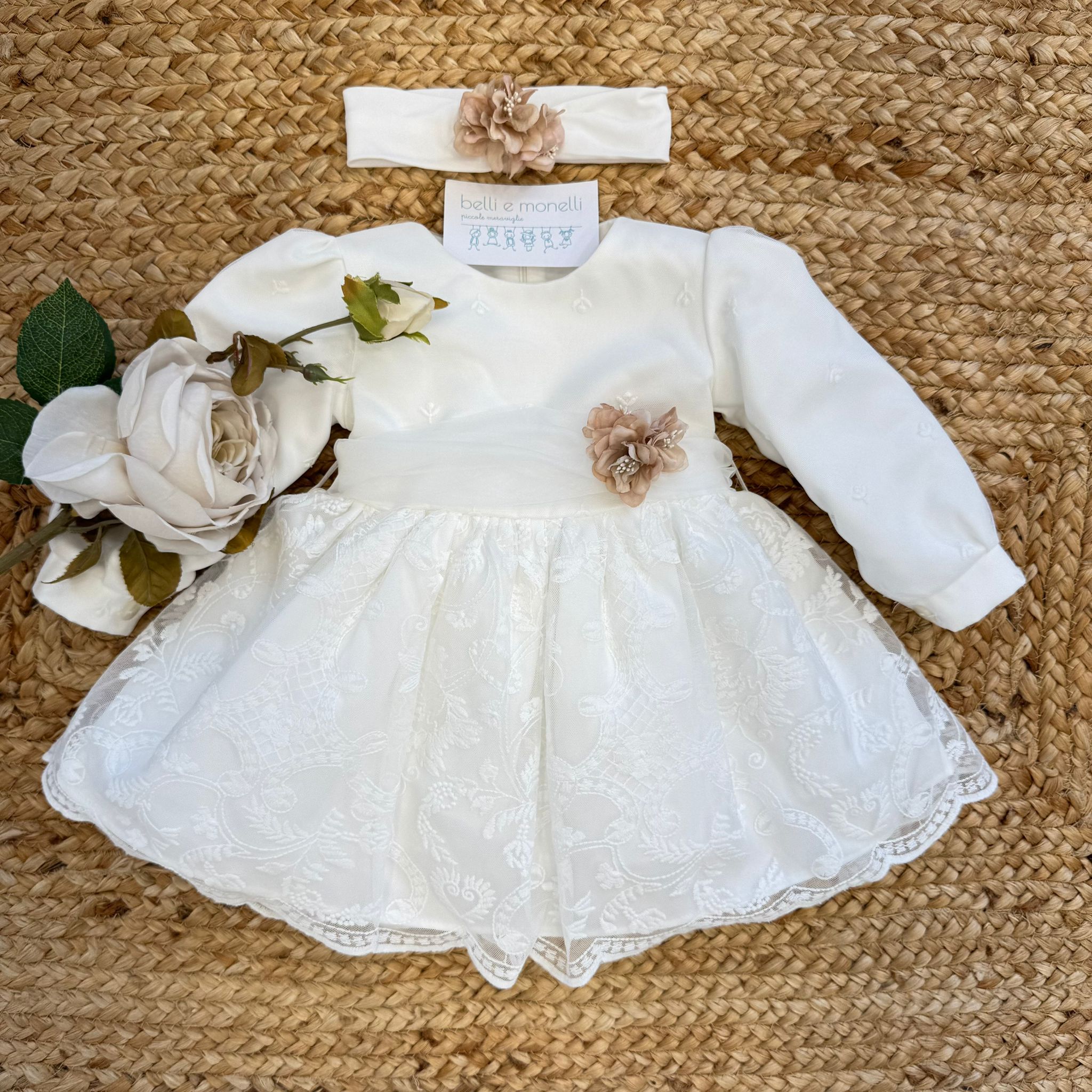 Abito battesimo bimba manica lunga in tulle e pizzo con fascia