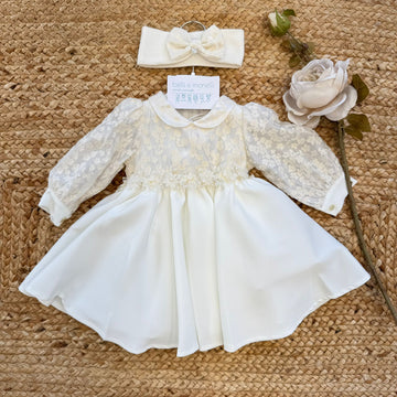 Abito battesimo neonata in pizzo avorio con fascia e fiocco