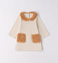 Abito beige neonata con colletto e taschine in pelliccia ecologica