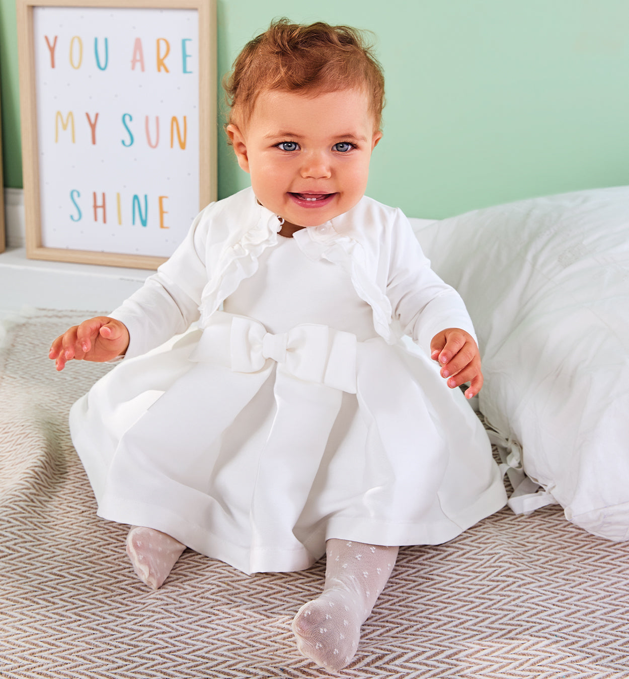 Abito bianco da battesimo per bambina con fiocco decorativo